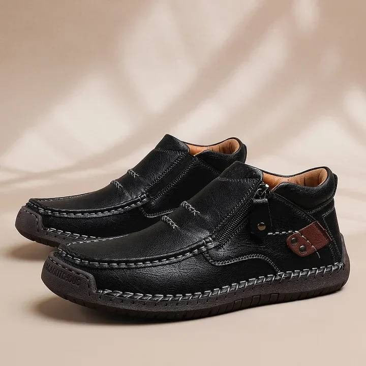 【50% OFF】【38–48】Férfi prémium bőr outdoor cipő – kézzel varrott, bebújós fazon, magas szár